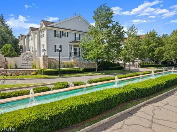 177 Winchester Ct, Clifton City, NJ 07013