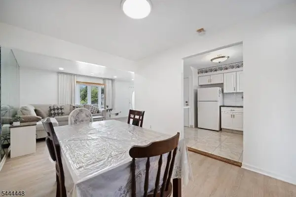 101 John St, Clifton City, NJ 07013