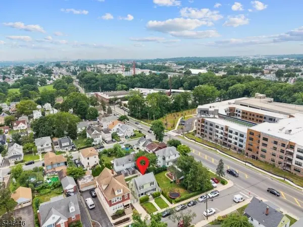 95 Hudson St, Clifton City, NJ 07011