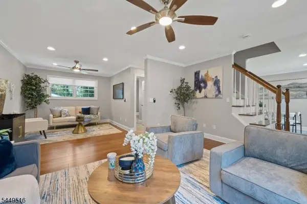 160 Harrington Rd, Clifton City, NJ 07012