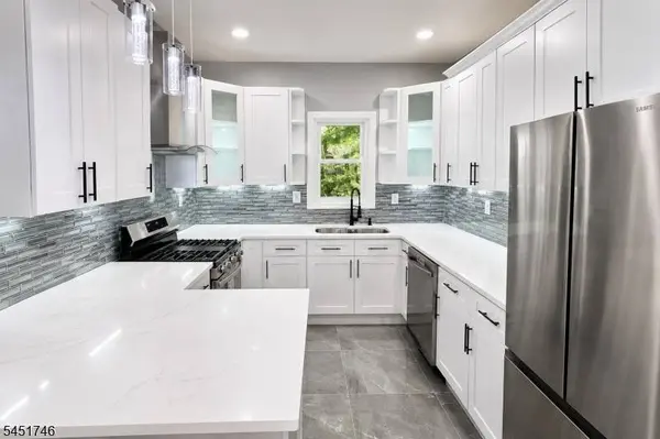 282 Ackerman Ave, Clifton City, NJ 07011