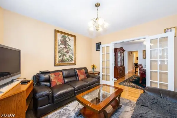 114 Hadley Ave, Clifton City, NJ 07011