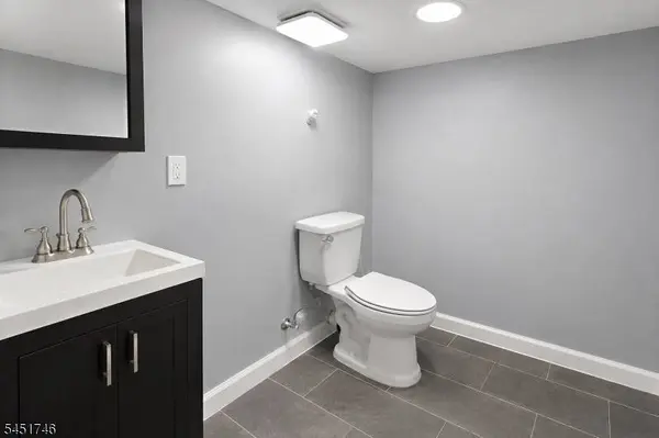 282 Ackerman Ave, Clifton City, NJ 07011