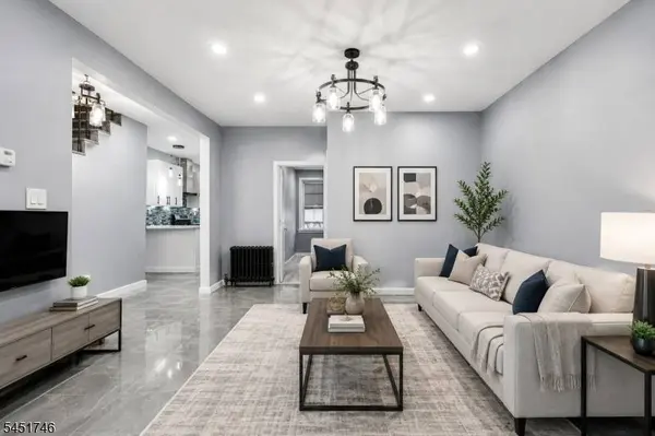 282 Ackerman Ave, Clifton City, NJ 07011