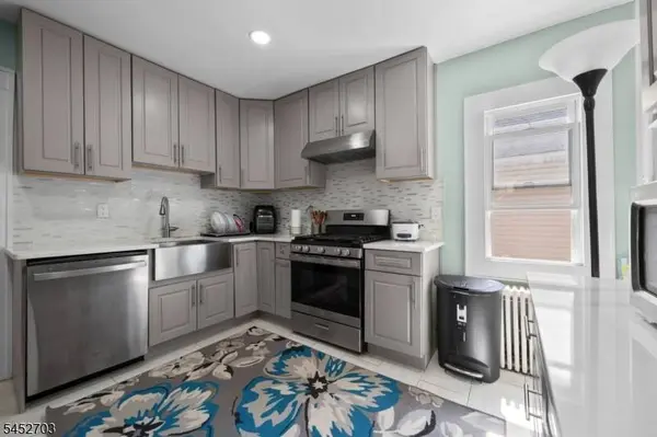 4 Gillies St, Clifton City, NJ 07013