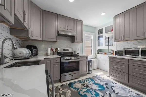 4 Gillies St, Clifton City, NJ 07013