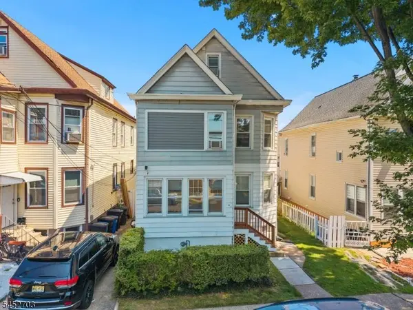 4 Gillies St