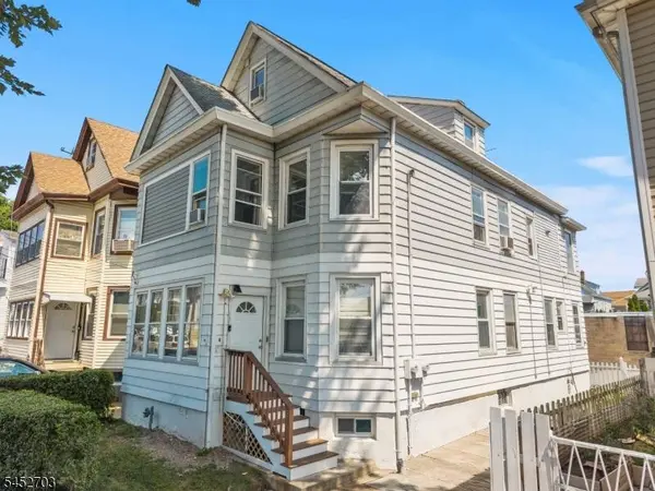 4 Gillies St, Clifton City, NJ 07013