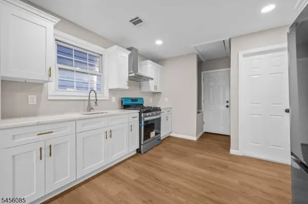 26 Major St, Clifton City, NJ 07013