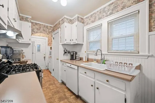 26 Athenia Ave, Clifton City, NJ 07013