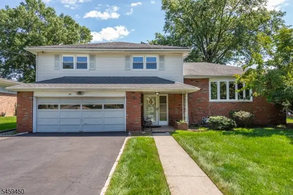 65 Daniels Dr, Clifton City, NJ 07013