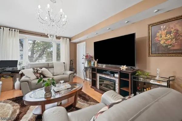 32 E Russell St, Clifton City, NJ 07011