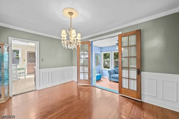 10 Sussex Rd, Clifton City, NJ 07012