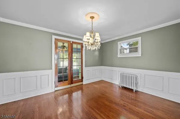 10 Sussex Rd, Clifton City, NJ 07012