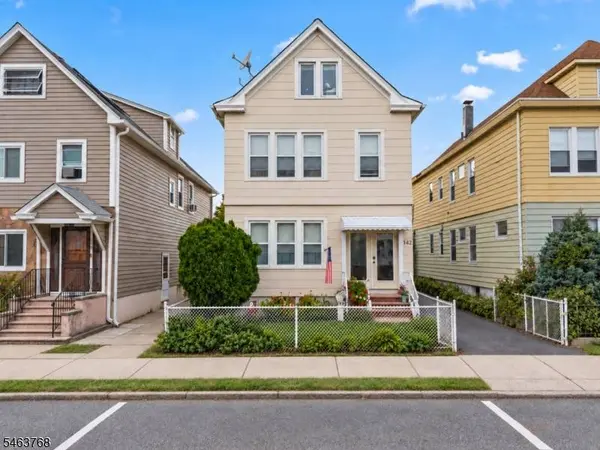 142 Knapp Ave
