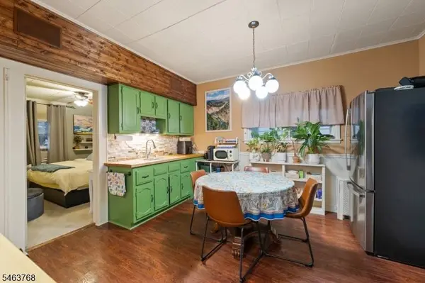 142 Knapp Ave, Clifton City, NJ 07011