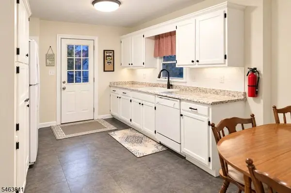 55 Samuel Ave, Clifton City, NJ 07013