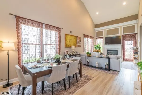 66 Saratoga Ct, Franklin Twp., NJ 08873
