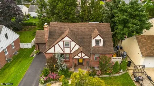 111 Greenlawn Ave, Clifton City, NJ 07013