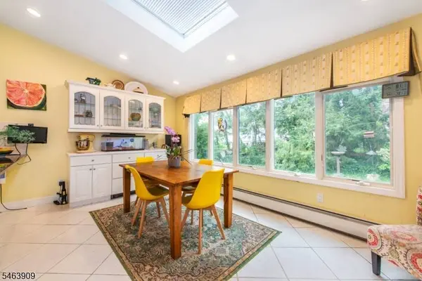 111 Greenlawn Ave, Clifton City, NJ 07013