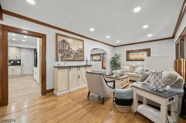 108 E 8Th St, Clifton City, NJ 07011