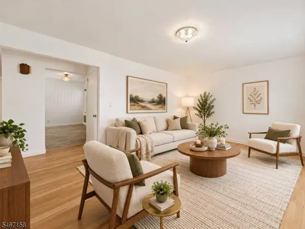 49 Warren St, Clifton City, NJ 07013