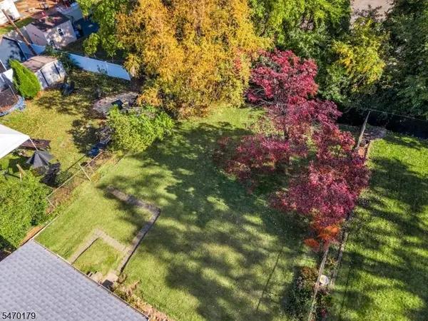 31 Brookhill Ter, Clifton City, NJ 07013