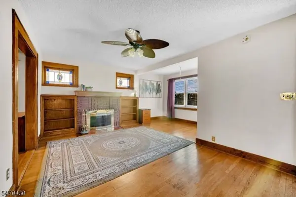 16 Newell Pl, North Arlington Boro, NJ 07031