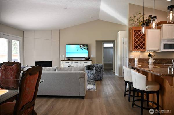 913 N High Desert DR, Deer Park, WA 99006