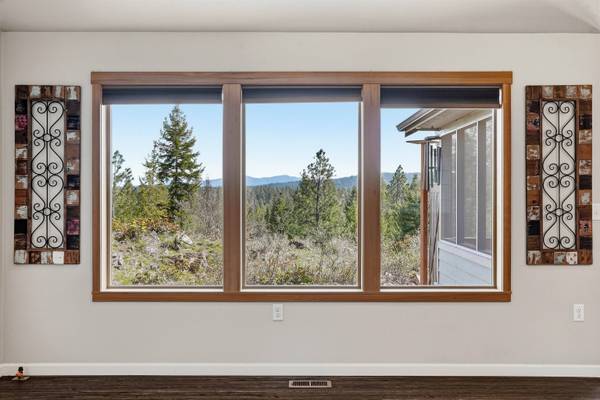 34212 N Vista Point Ln, Deer Park, WA 99006