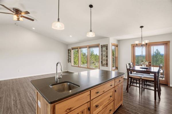34212 N Vista Point Ln, Deer Park, WA 99006