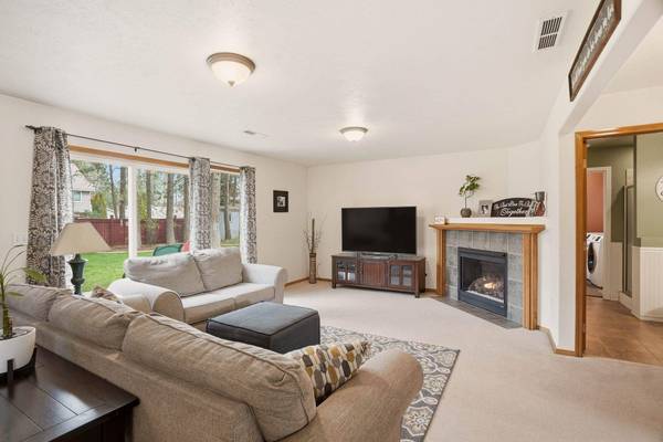 5123 E Turnbridge Ln, Colbert, WA 99005