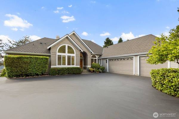 1642 204th AVE NE, Sammamish, WA 98074