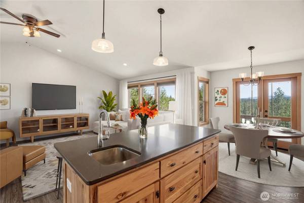 34212 N Vista Point LN, Deer Park, WA 99006