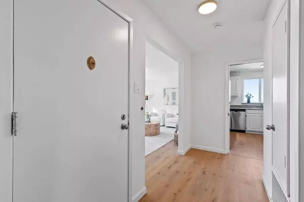 325 Olmstead ST, San Francisco, CA 94134