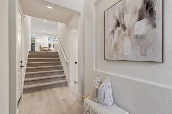 106 Miraluna WAY, San Bruno, CA 94066