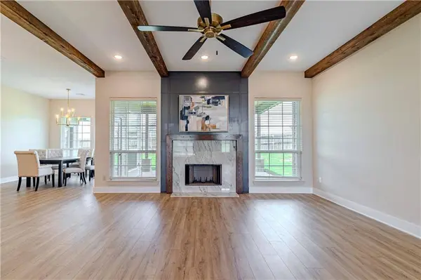 1037 Queen Elizabeth Drive, Mcgregor, TX 76657