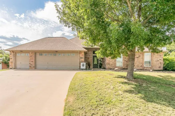 3706 Fairway Drive, Granbury, TX 76049