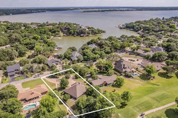 3706 Fairway Drive, Granbury, TX 76049