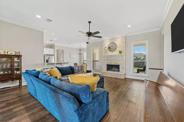 300 Desert Sky Drive, Mcgregor, TX 76657