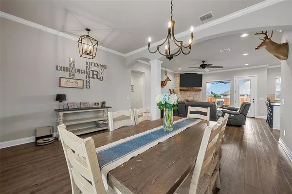 912 Cumberland Street, Mcgregor, TX 76657