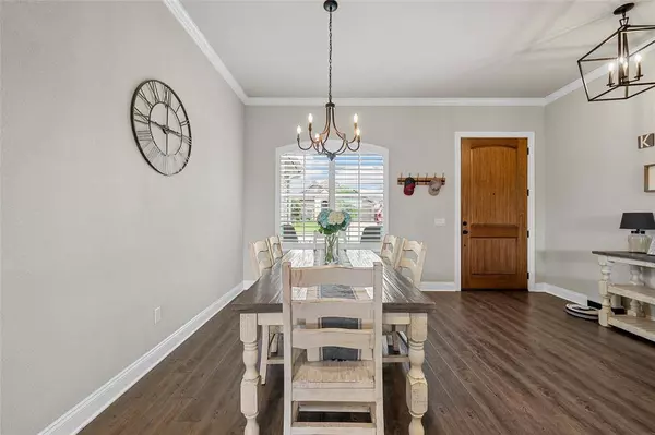 912 Cumberland Street, Mcgregor, TX 76657