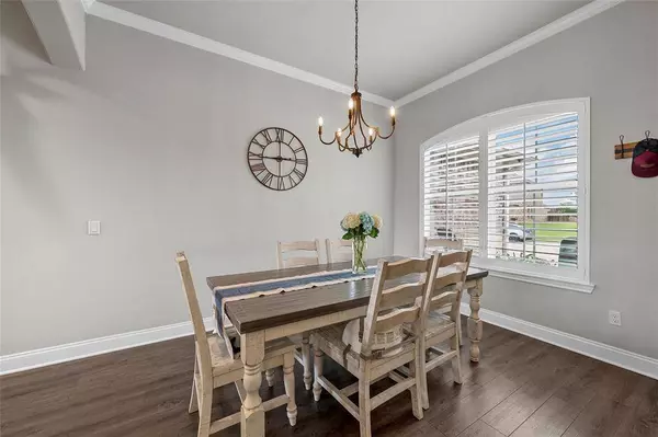 912 Cumberland Street, Mcgregor, TX 76657