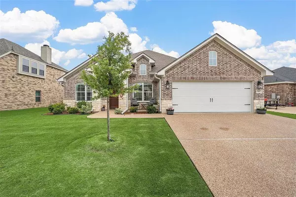 912 Cumberland Street, Mcgregor, TX 76657