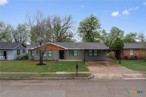 504 N Main ST, Mcgregor, TX 76657