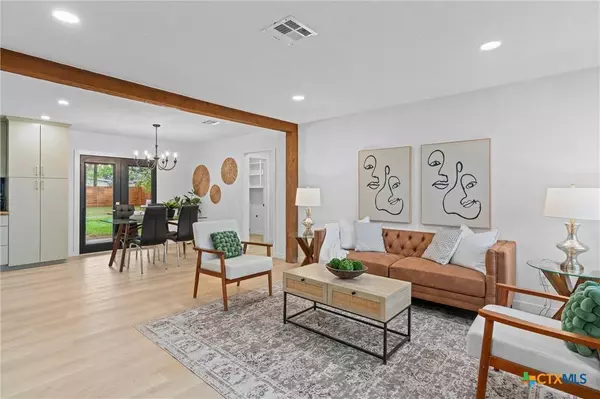 504 N Main ST, Mcgregor, TX 76657