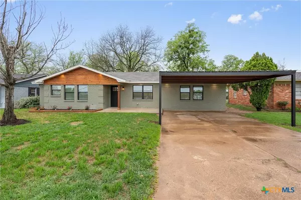 504 N Main ST, Mcgregor, TX 76657