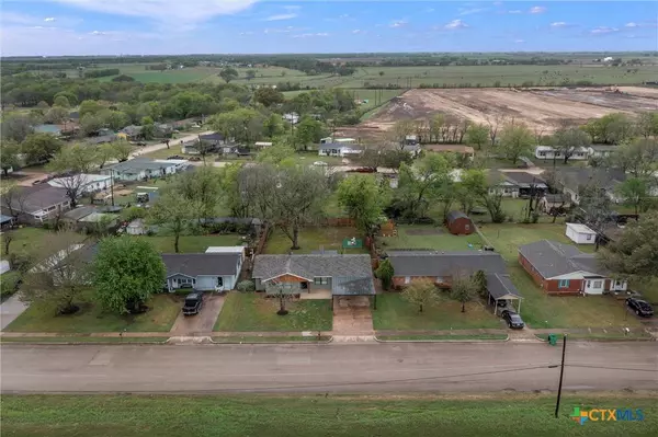 504 N Main ST, Mcgregor, TX 76657