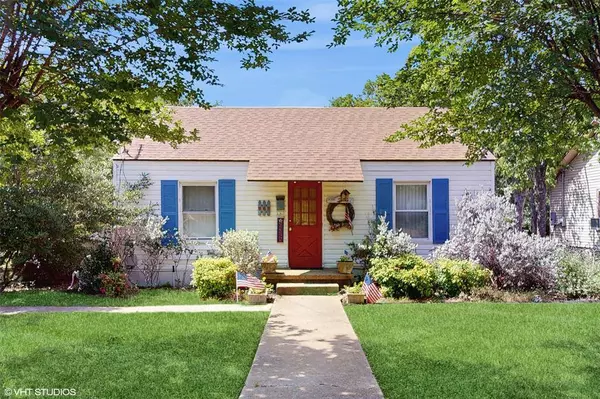 907 W 6th Street, Mcgregor, TX 76657