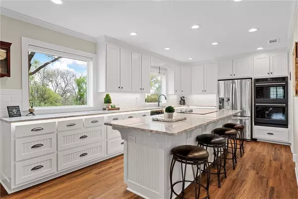 534 McGregor South LOOP, Mcgregor, TX 76657